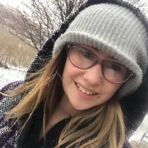 Meet your Posher, Crystal